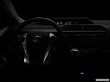  Centered wide dash shot photo